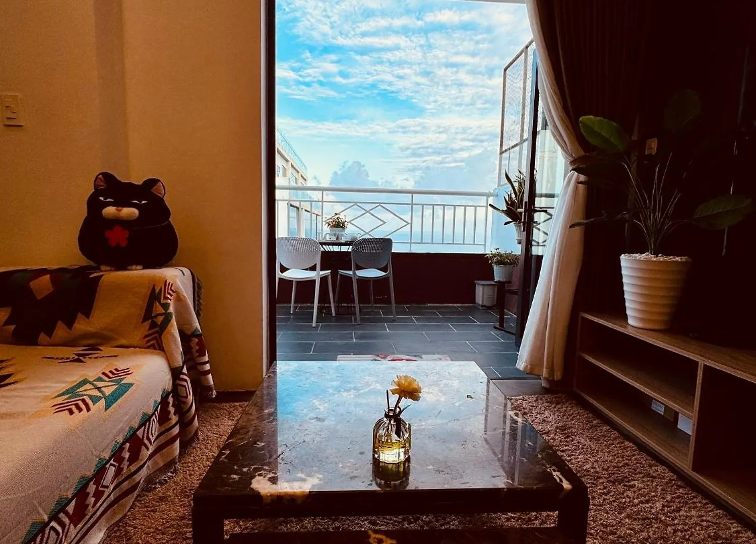 Apartment Muong Thanh - Beachfront - Sea View Da Nang